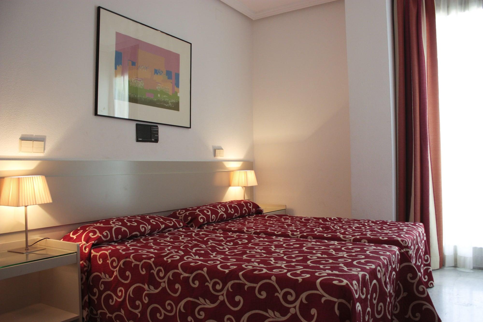 Hospedium Hotel Apartamentos Simon Verde Mairena del Aljarafe Pokoj fotografie