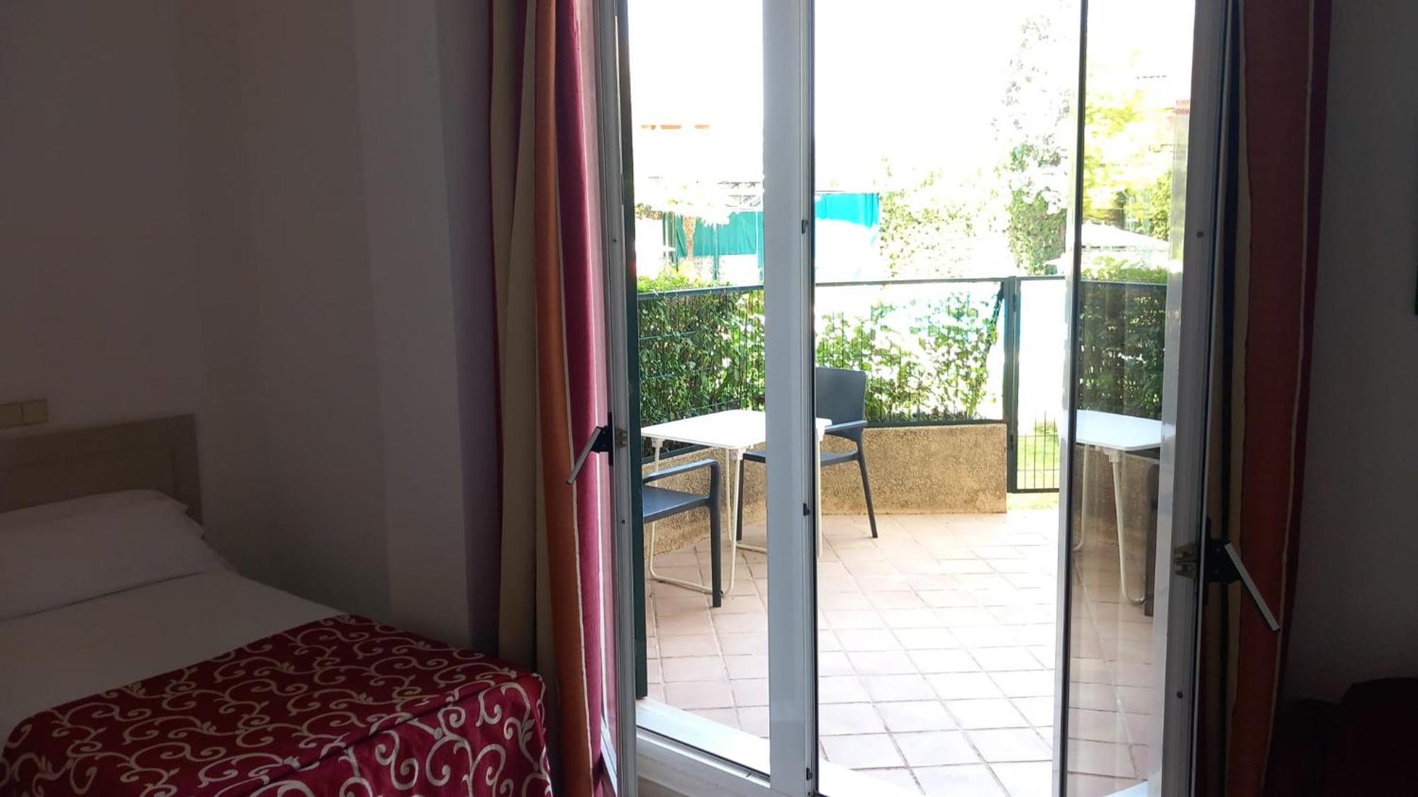 Hospedium Hotel Apartamentos Simon Verde Mairena del Aljarafe Pokoj fotografie