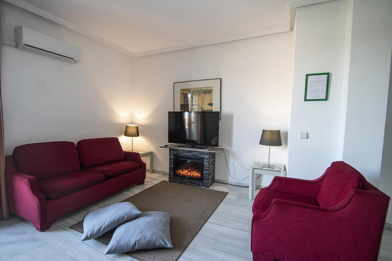 Hospedium Hotel Apartamentos Simon Verde Mairena del Aljarafe Exteriér fotografie